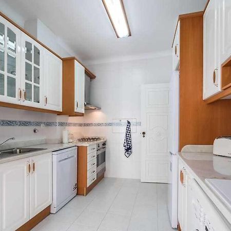 Apart Lisboa Confortavel 2 Quartos Com Terraco Одивелас Екстериор снимка