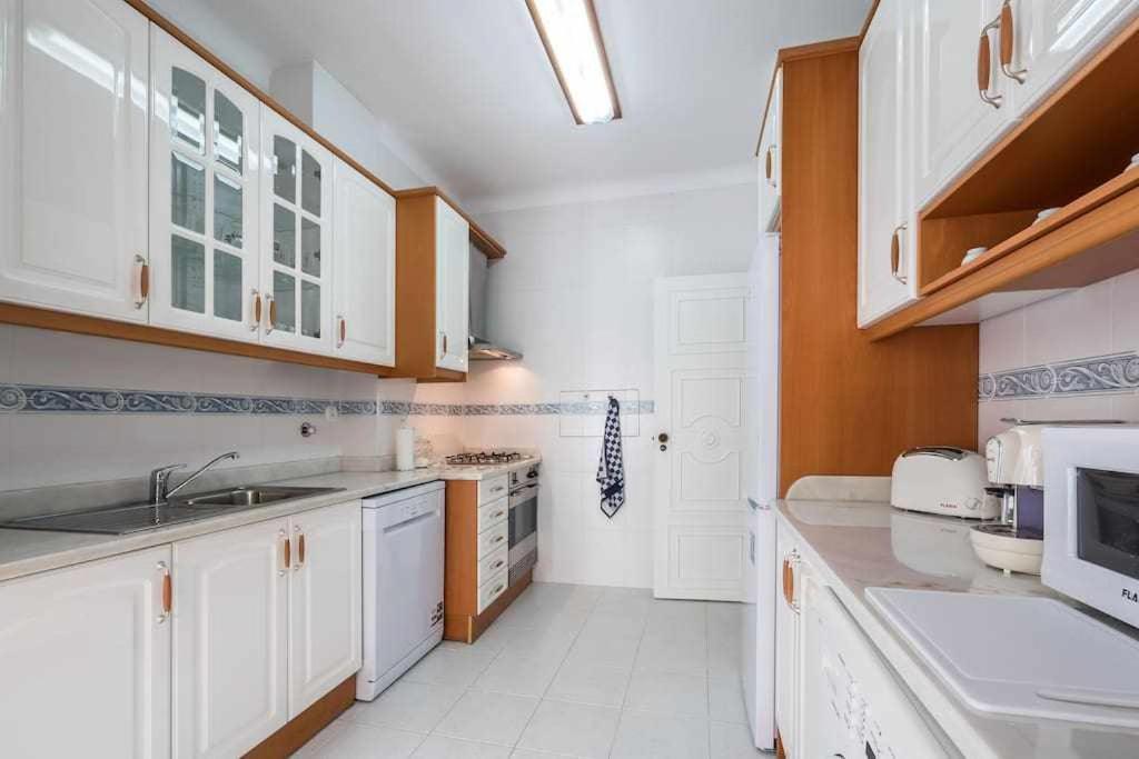 Apart Lisboa Confortavel 2 Quartos Com Terraco Одивелас Екстериор снимка