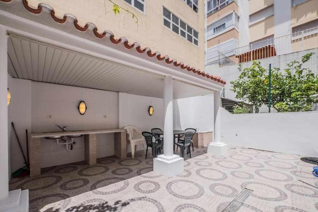 Apart Lisboa Confortavel 2 Quartos Com Terraco Одивелас Екстериор снимка