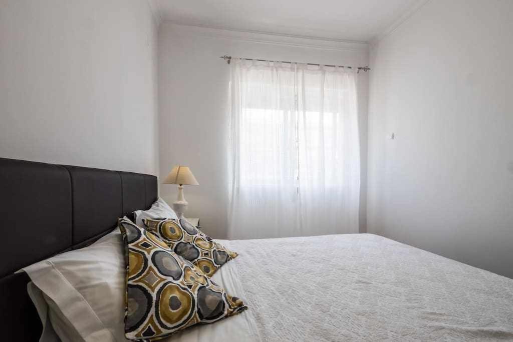 Apart Lisboa Confortavel 2 Quartos Com Terraco Одивелас Екстериор снимка