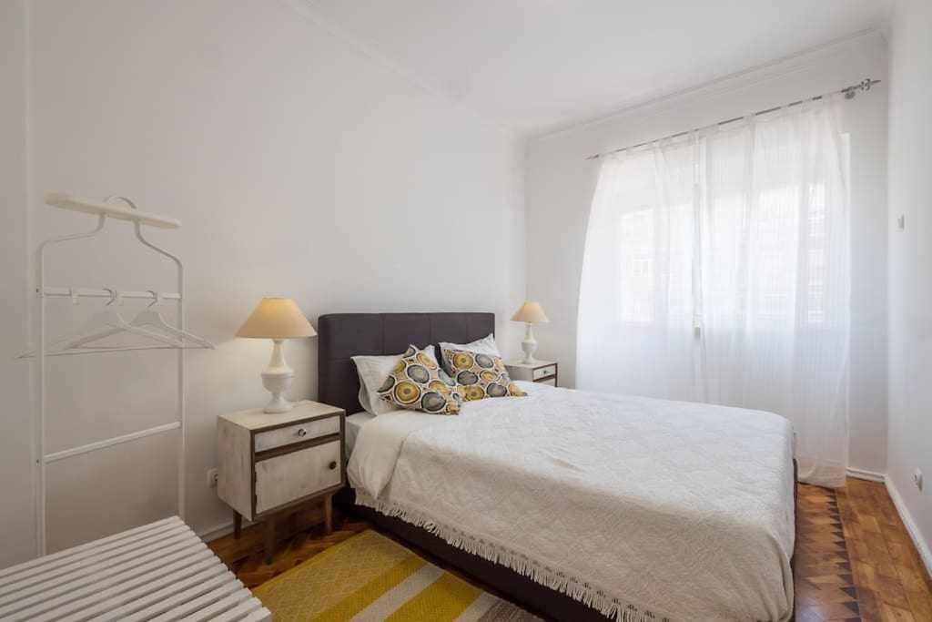 Apart Lisboa Confortavel 2 Quartos Com Terraco Одивелас Екстериор снимка